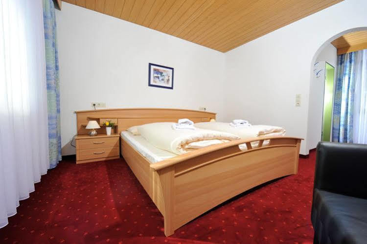 Hotel Leitner Kaufbeuren Exteriör bild